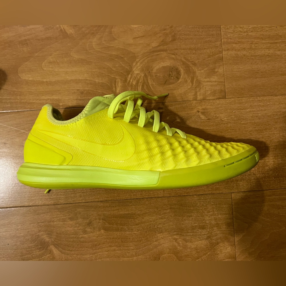 Nike Magista X Soccer Shoes